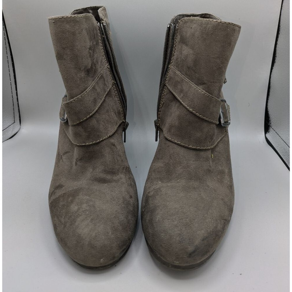 Arizona Jean Company size 11 Taupe Low Wedge Ankle Boots